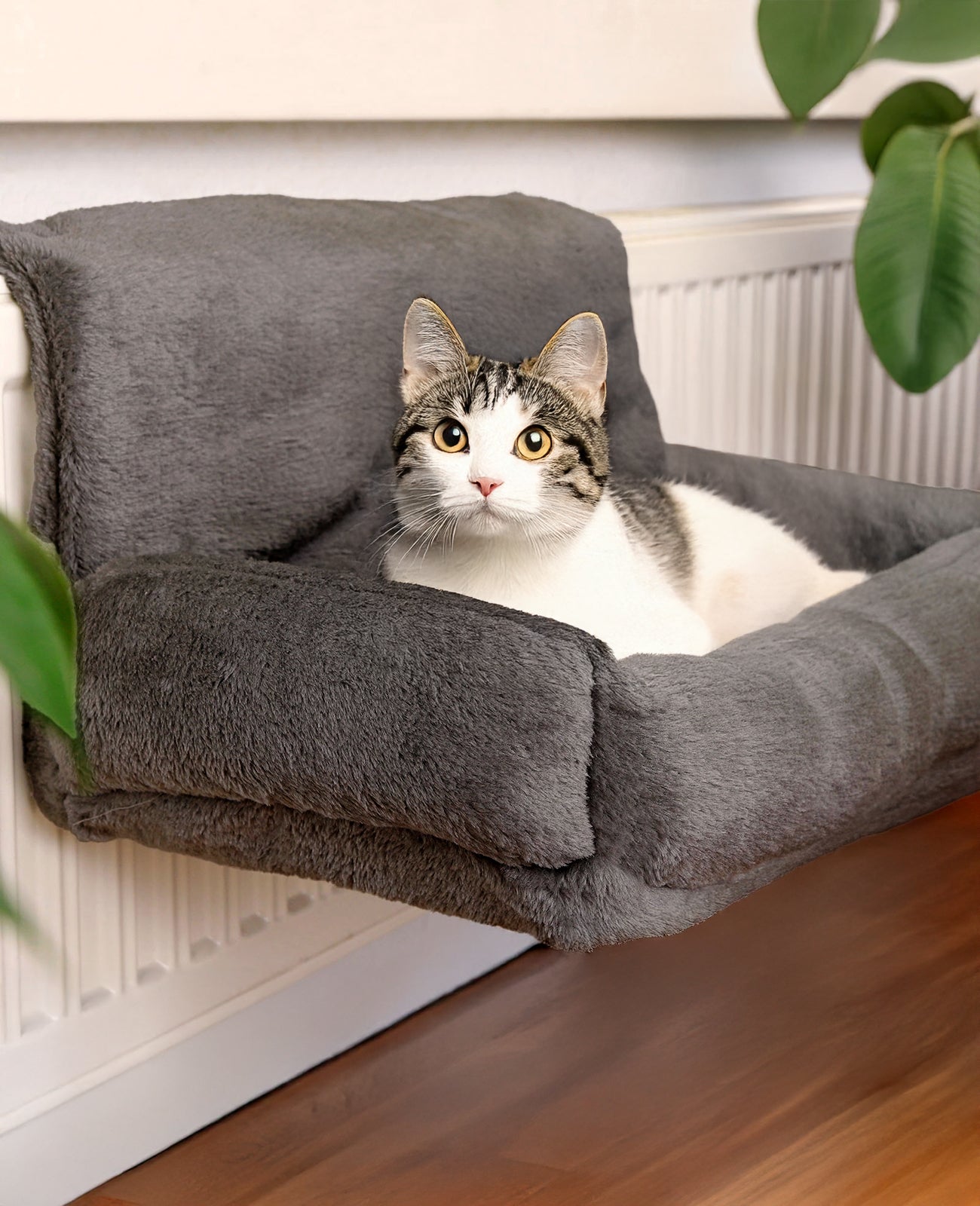 Katzenheizungsliege aus Plüsch